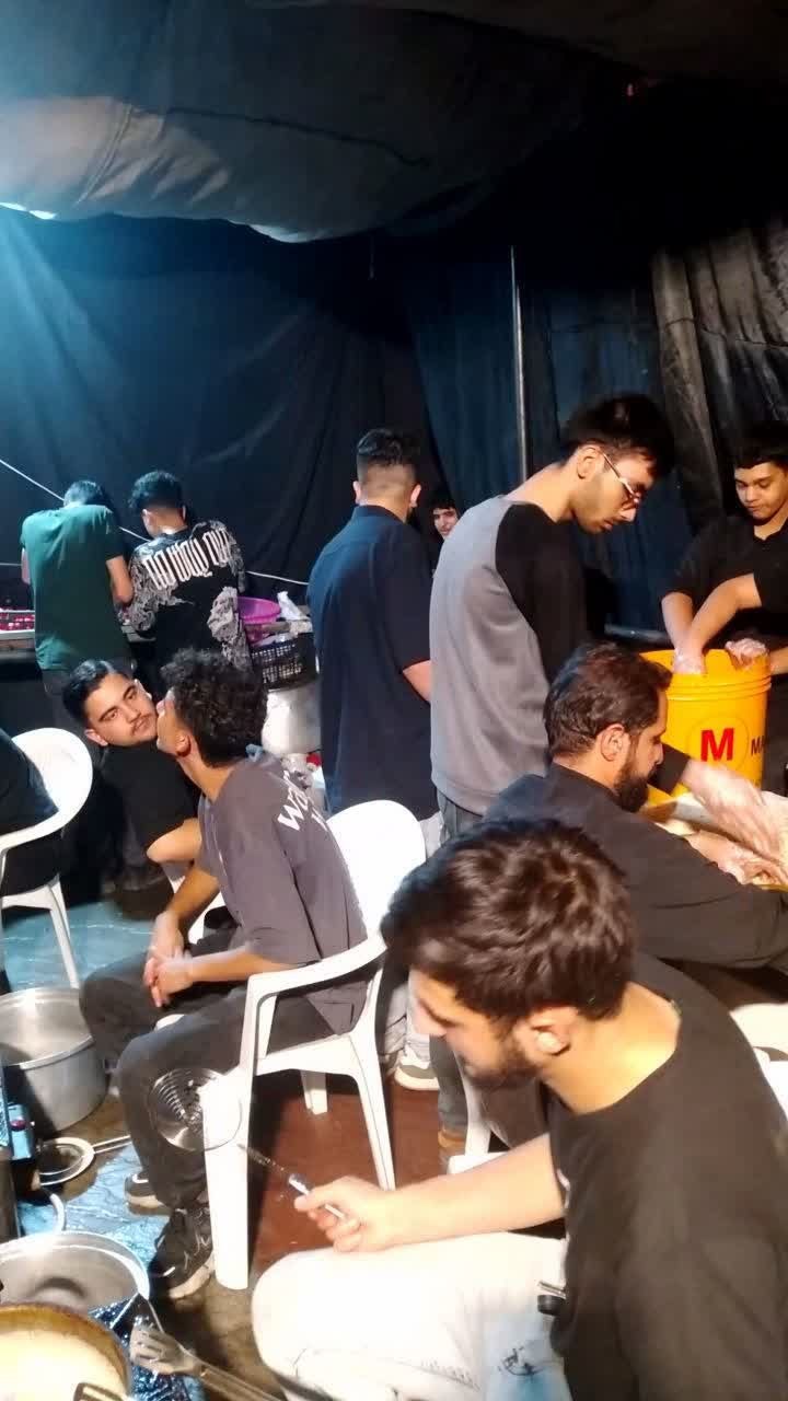 خادمان موکب